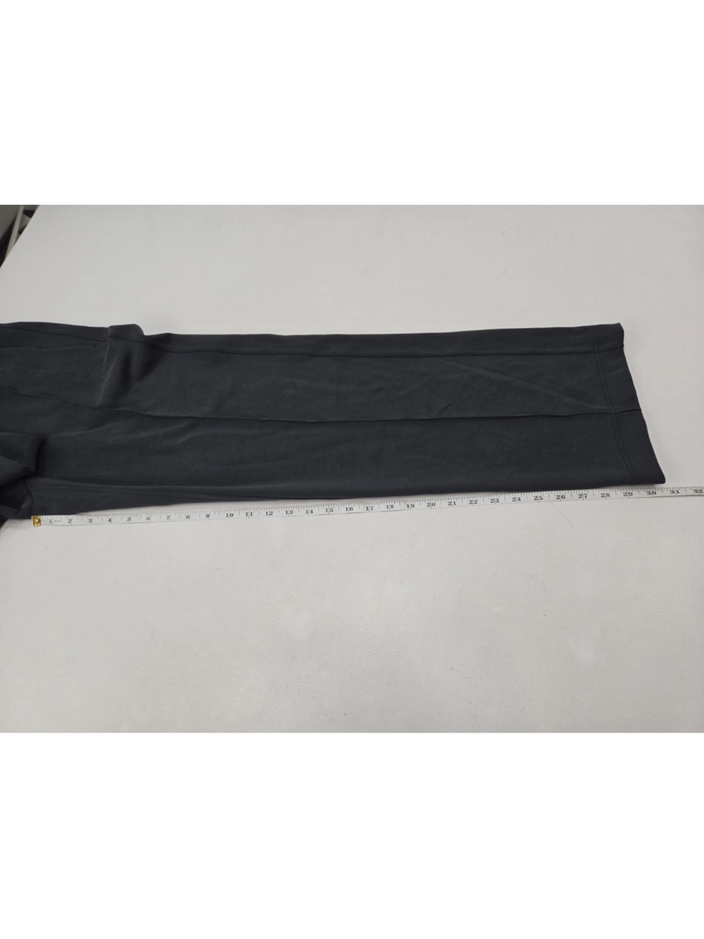 Lululemon Softstreme Pintuck Mid-Rise Pant In Black Size S Womens - Picture 10 of 12